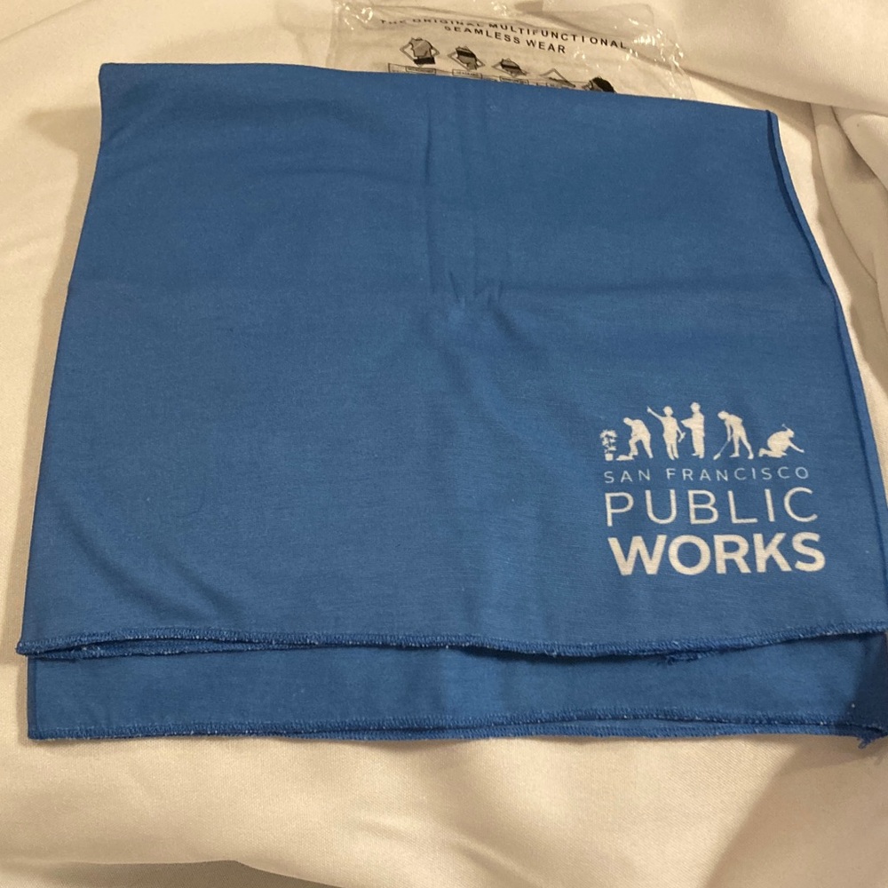 NWOT Blue Gaiter